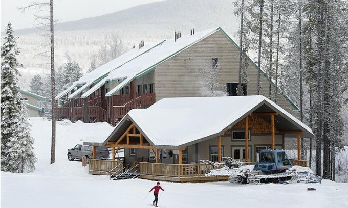 East Kootenay Apartment | Discover the Innwest Kirkwood Inn: Family-Friendly Retreat