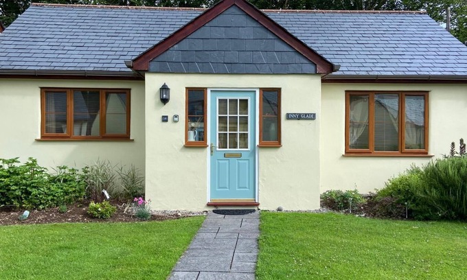 Davidstow Cottage | Tranquil Inny Glade: Streamside Bungalow in North Cornwall