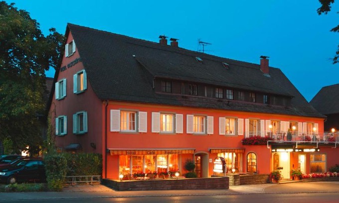 Mittelzell Hotel | Tranquil Insel-Hof Reichenau Hotel with Ocean Views