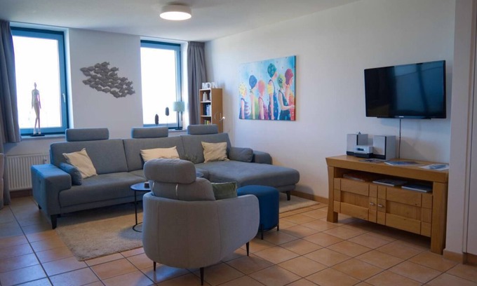 Fehmarn Apartment | Inselblume 50: Private Beach Castle with Ocean View