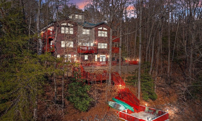 Barium Springs House | Lakefront Mansion: Perfect for Groups with Pool & Theatre