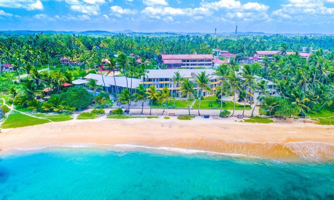 Ahangama Hotel | Experience Insight Resort Ahangama with Oceanfront Views