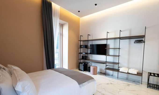 Chiaia Bed & Breakfast | Top-Rated InSogno Suites: Family-Friendly with Breakfast