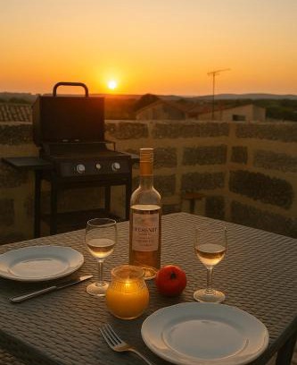 Montfrin Apartment | Unique Studio Retreat - La Tour des Templiers Awaits You