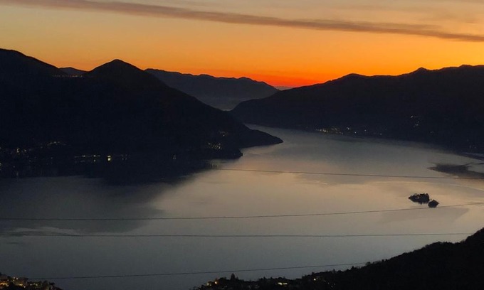 Locarno House | Elegant Inspiration Above the Lake - Pet and Child Friendly