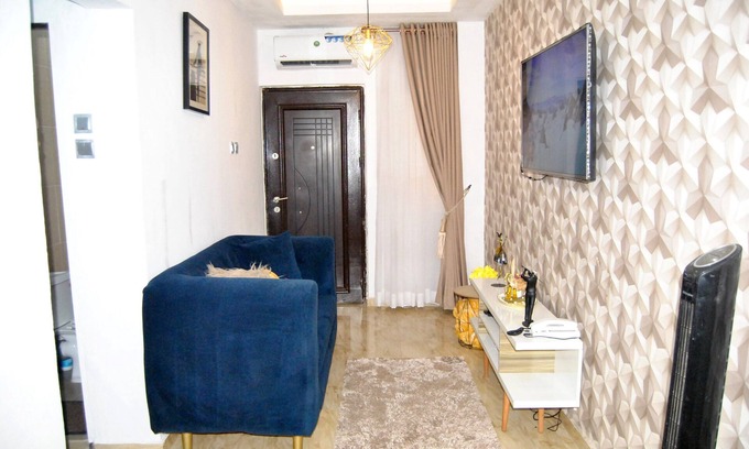 Surulere House | Family-Friendly Getaway at Inspiredspaces C1 with Kitchen