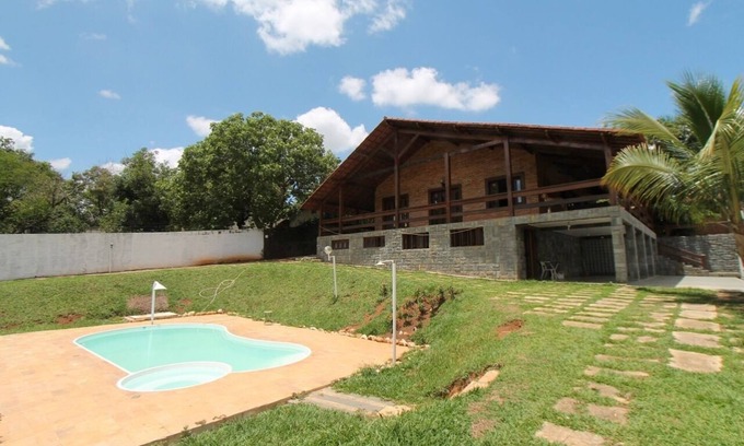 Santos Dumont House | Inviting Decorated House with Pool & Pet-Friendly Amenities