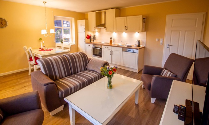Visquard Apartment | Discover Int Hörn 2: Top-Rated Stay with Pool & Spa