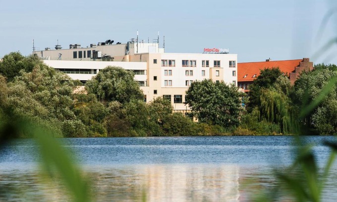 Tribseer Vorstadt Hotel | Explore IntercityHotel Stralsund: Pet-Friendly & Accessible
