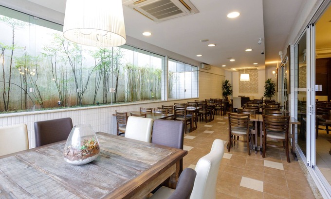 Trindade Hotel | Discover Interclass Florianópolis: Spa & Family-Friendly Stay