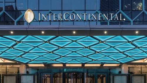 Middle Chaoyang Hotel | Elegant InterContinental Sanlitun: Spa & Pool Retreat