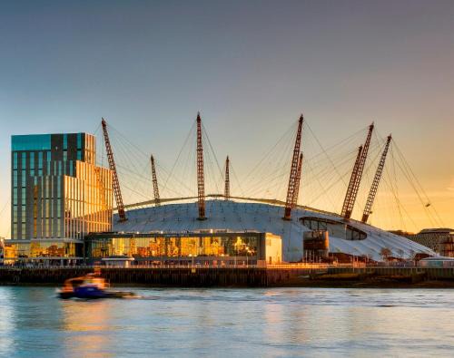 Peninsula Hotel | Elegant InterContinental London - The O2 with Ocean Views