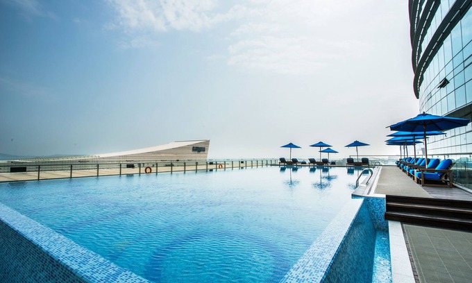 Siming Hotel | Elevate Your Stay at Intercontinental Xiamen, 4-Star Retreat