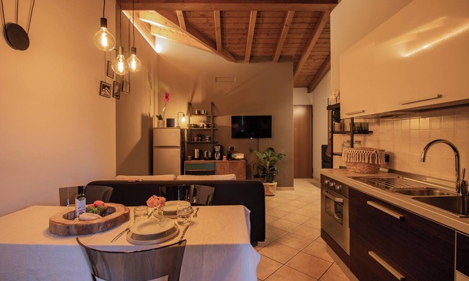 Somma Lombardo Apartment | INTERIOR 13 - Coffee, Wifi & 15 min to MXP - Cozy Apt with all the comforts
