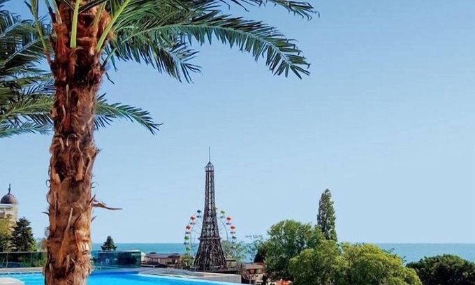 Golden Sands Hotel | Elegant INTERNATIONAL Hotel Casino & Tower Suites Awaits You