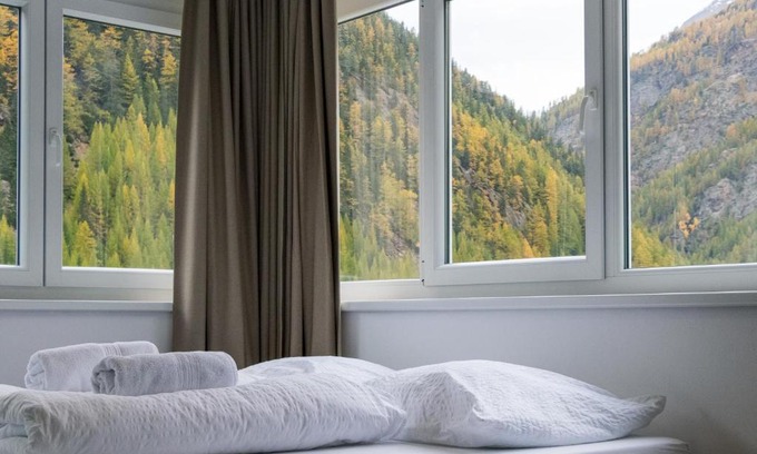 Zwieselstein Apartment | Cozy International House Sölden Studio with Balcony & Hot Tub