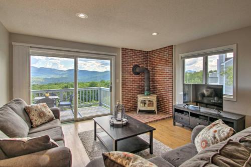 Intervale Apartment | Family-Friendly Intervale Retreat with Pool & Mountain Views