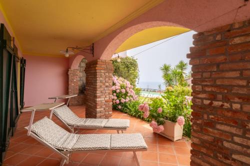 Cason della Guardia Apartment | Experience Imperia: Family-Friendly Retreat with Pool Access