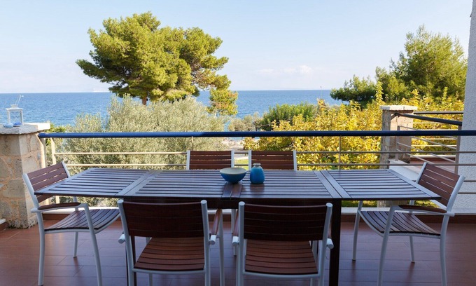 Paralia House | Beachfront Bliss at IntoTheBlue Villa - 10/10 Guest Rated