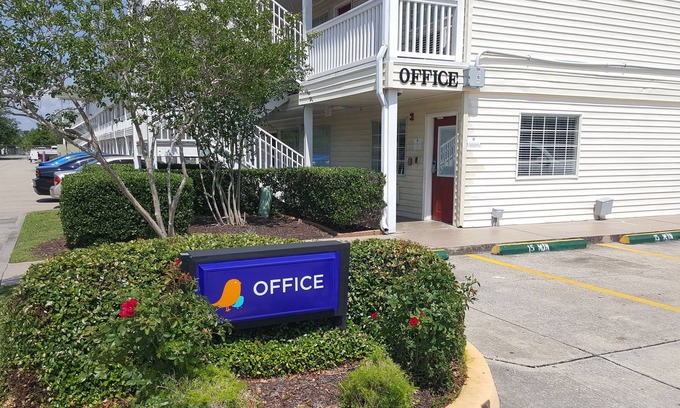 Harvey Hotel | Convenient Extended Stay at InTown Suites New Orleans, LA