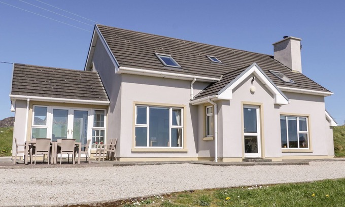 Gortnalughoge House | Inverbeg Cottage 1: Pet-Friendly Retreat with Ocean View