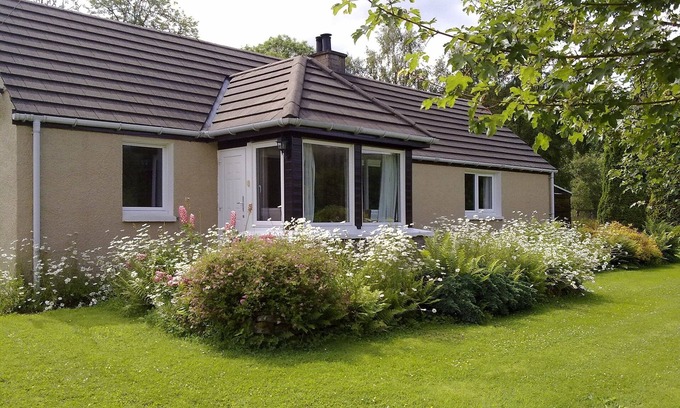 Crianlarich Cottage | Inverherive Cottage: Guest Rated 9.8 in Natural Beauty