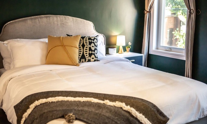 Cabbagetown South House | Inviting 2BR Townhouse with Ideal Work-From-Home Setup