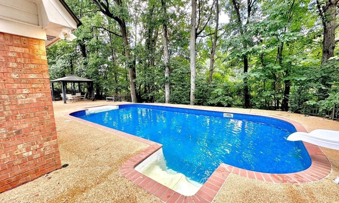 Cordova House | Welcoming 4-Bedroom House in Memphis with AC & WiFi