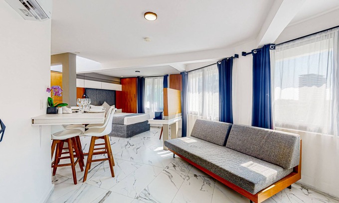 Downtown Cancun Hotel | Relaxing Apartment with Pool and Full Kitchen Awaits You