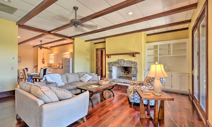 Clarkesville Apartment | Charming Owls Nest Apartment with Lake Views & Spa Access
