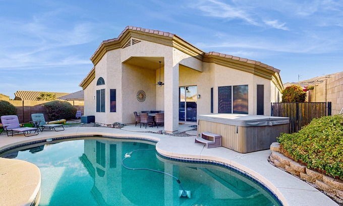 Foothills House | Cozy Retreat with Pool, Hot Tub, and Fast WiFi Access