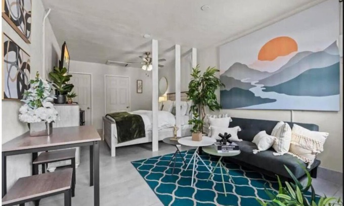 Bryant Apartment | Budget-Friendly Oasis with Pet and Child-Friendly Rooms
