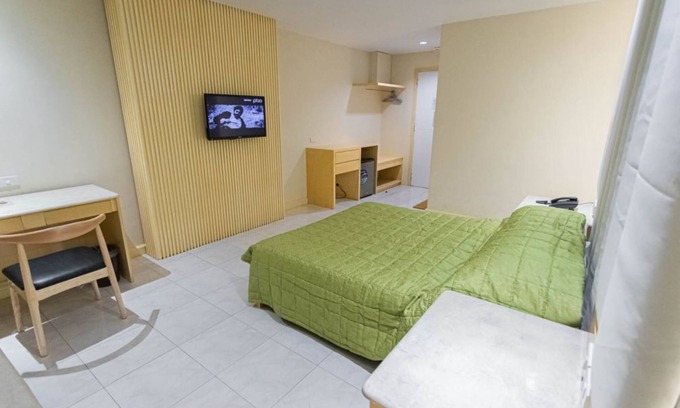 Downtown Tacloban Apartment | Relaxing Studio for Weekend Escape at Etsu Hotel