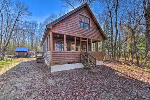Weld House | Cozy Webb Lake Cabin with Breathtaking Mountain Views