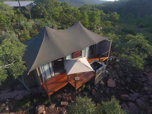 Vaalwater Cabin | Experience Inzalo Safari Lodge: 10/10 Rated & Poolside Bliss