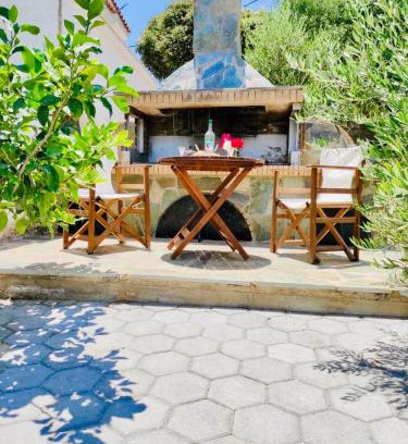 Monemvasia Apartment | Cozy Apartment with Sea View, Perfect for Families