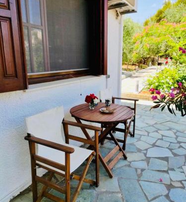 Monemvasia Apartment | Charming Ioanna's Cozy Apartment with Beautiful Garden View