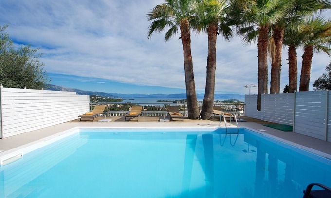 Gouvia Villa | Relax at Ionian Star Villas with Pool & Breakfast Options