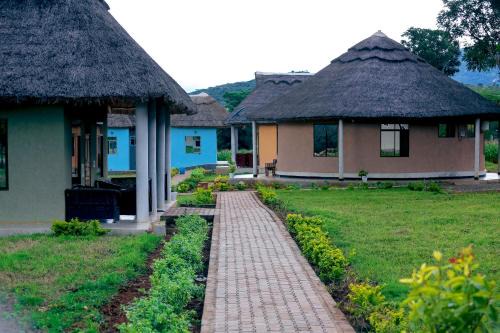 Ilula Bed & Breakfast | Budget-Friendly Retreat at IOP Cabin Ilula Awaits You