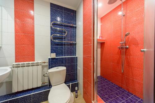 Obolon' Apartment | Stylish Iordanska Street Apartments - Pet and Child Friendly