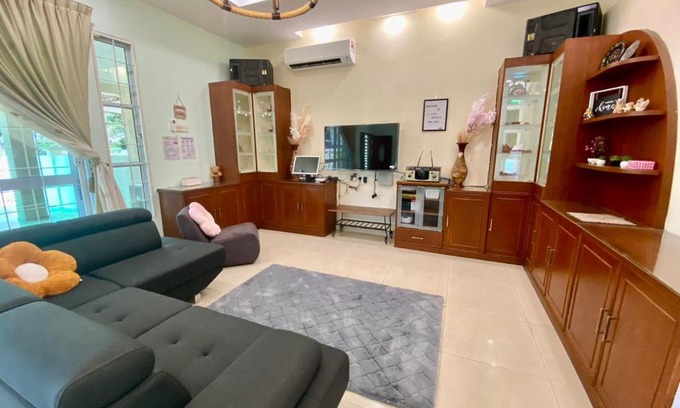 Hulu Kinta Villa | Relax at Ipoh 232 Private Pool Villa, Family-Friendly Retreat