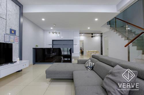 Taman Wah Keong House | Top-Rated Ipoh Luxury Suites by Verve - Family Friendly Stay