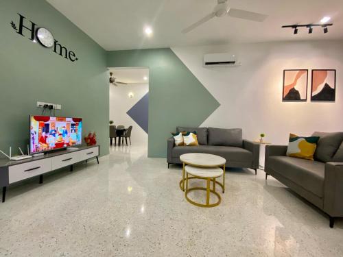 Pasir Pinji House | Pet-Friendly Ipoh LYL Evergreen Homestay for 12 Guests