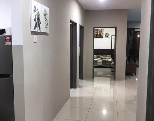 Kampung Kuala Pari House | Ipoh Manhattan TSL: Family-Friendly Pool View Retreat