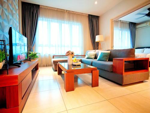 Jawa Apartment | Stylish Ipoh Octagon Condo with Pool & Free Parking