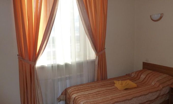 Kulaevskoe Hotel | Cozy Irbis-Tranzit Mini-Hotel: Guest Rated 9/10, Breakfast Included