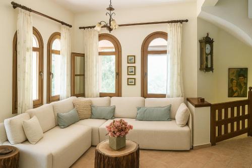 Vourvourou Villa | Iresioni Traditional villa
