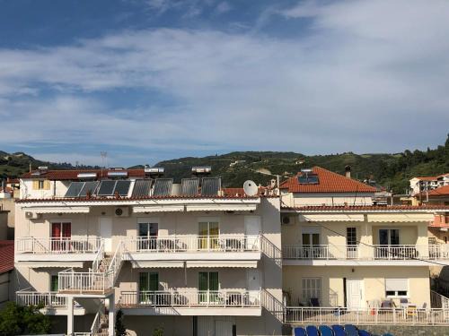 Nea Skioni Apartment | Family-Friendly Stays at Irida Apartments - Rated 9/10