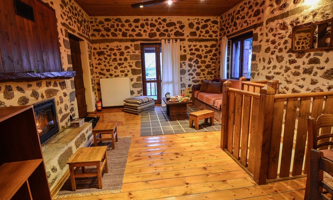 Ano Trikala House | Irida: Traditional Two-Bedroom Stone House with Kitchen