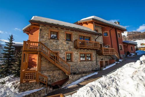 Livigno Apartment | Relax at Iride Villa Nordica - Family-Friendly Getaway